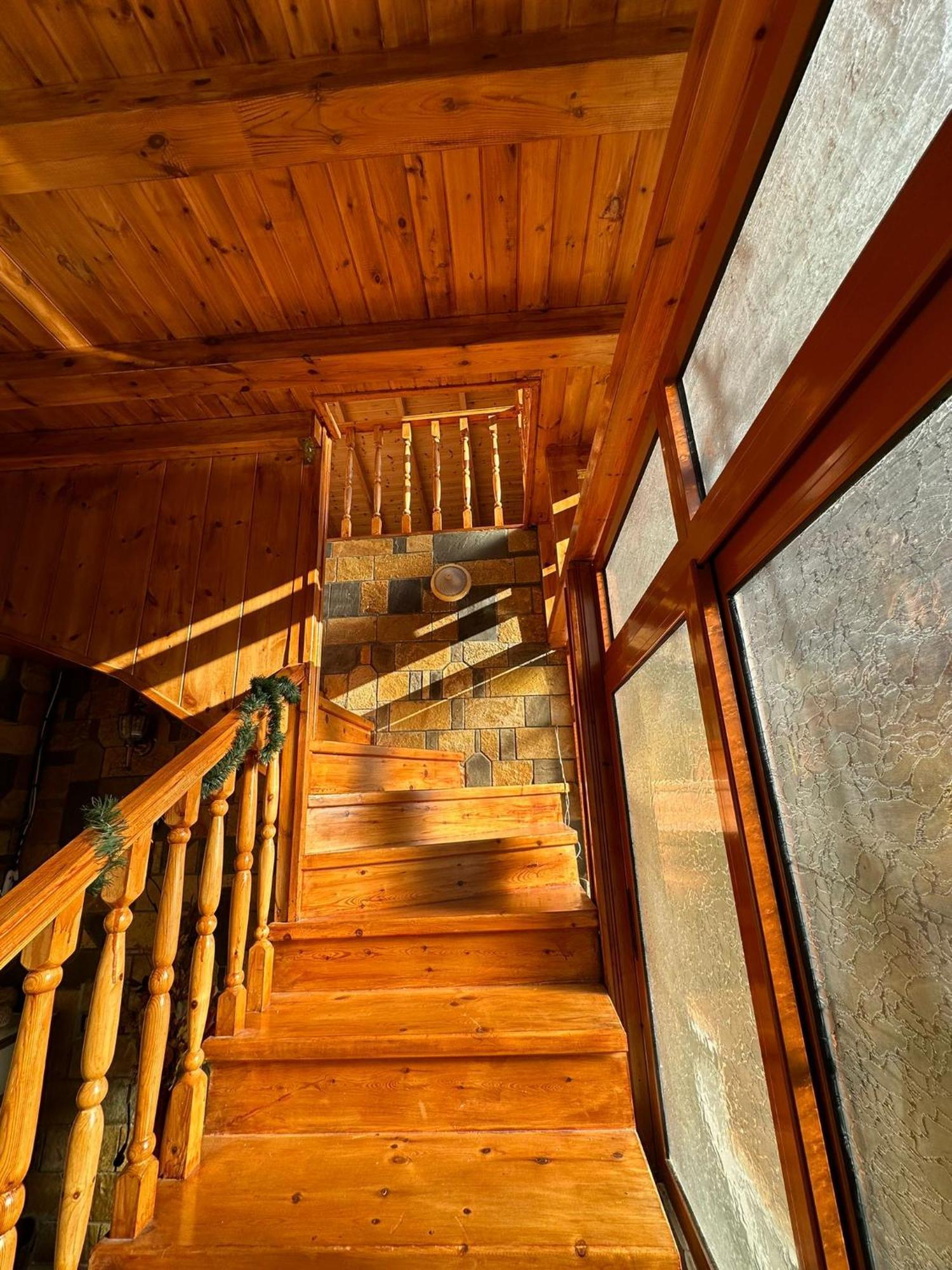 Alimeti Guesthouse 베라트 외부 사진
